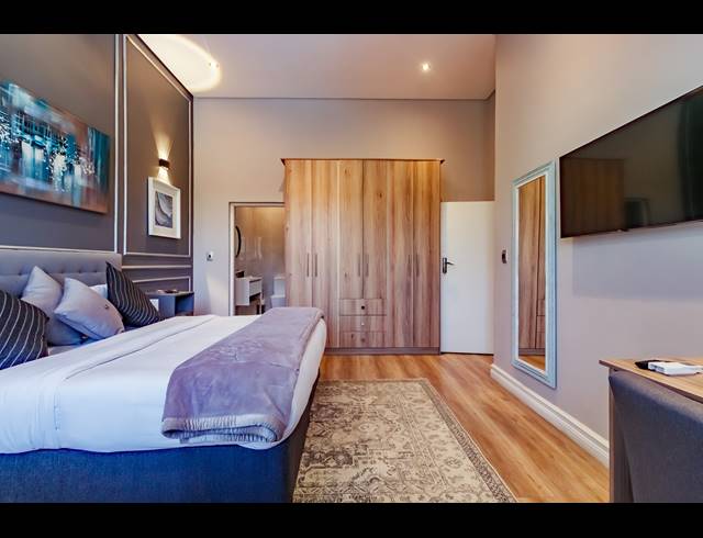 6 bed property to rent in EDENBURG